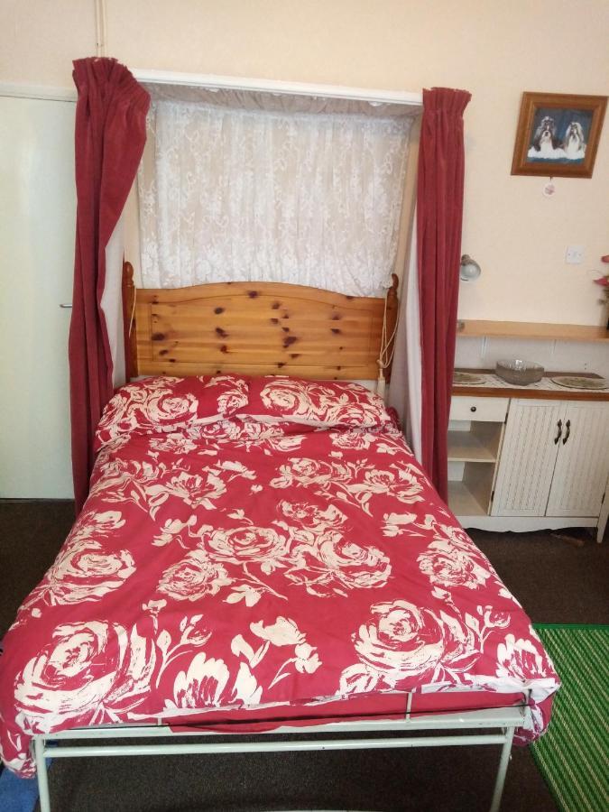 Puffin Holiday Apartments ブリドリントン エクステリア 写真